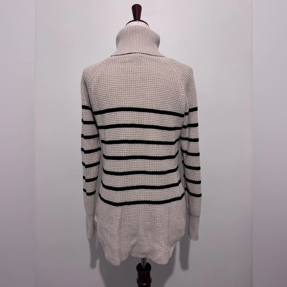 RDI Turtleneck Sweater Striped Cream/Tan